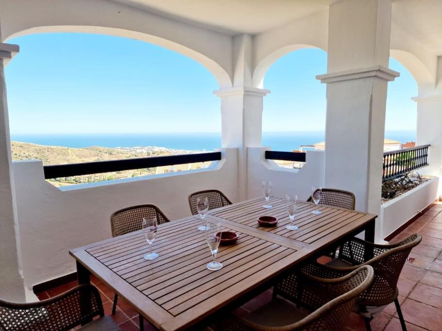 Las Palmeras Seaviews ميخاس المظهر الخارجي الصورة