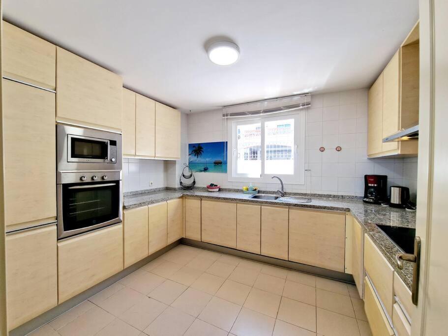 Las Palmeras Seaviews ميخاس المظهر الخارجي الصورة